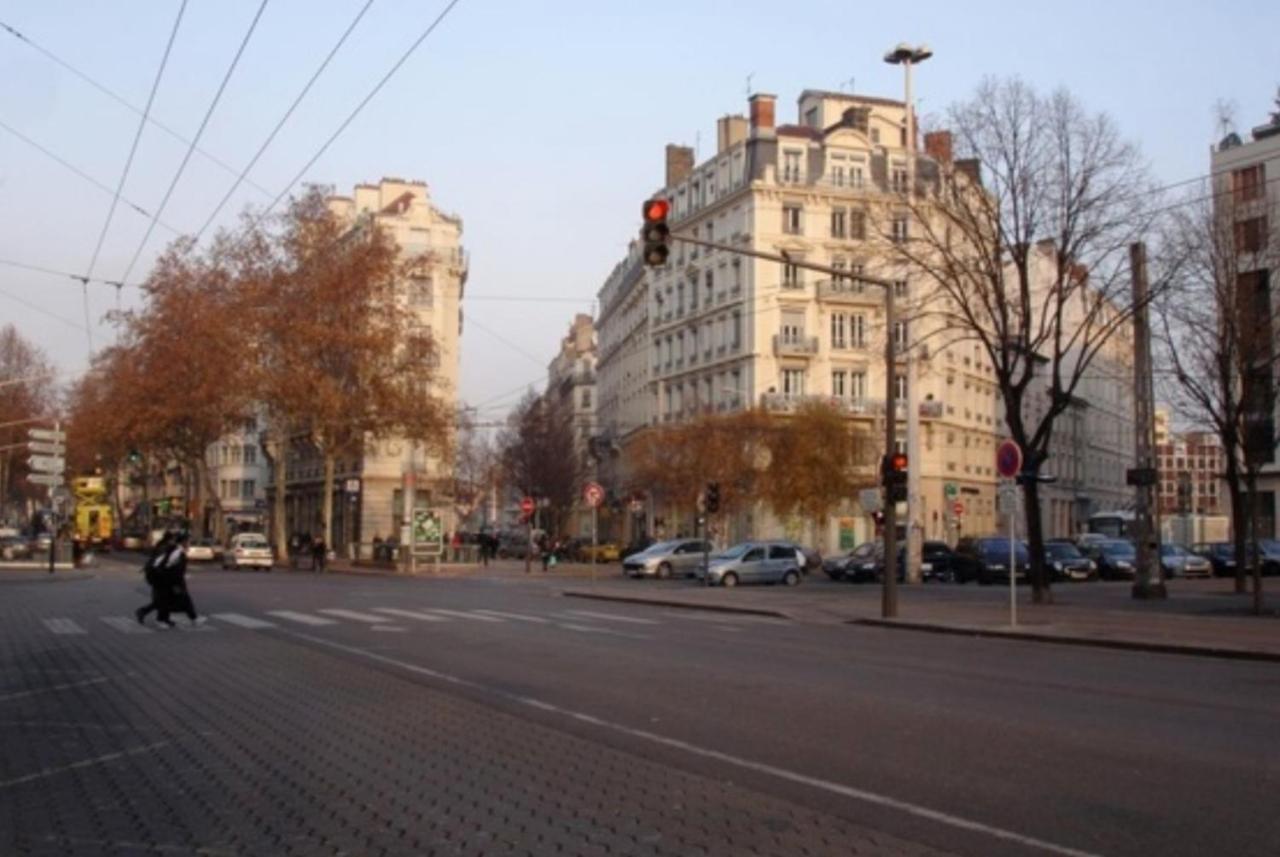Le Love Spa Lyon Bagian luar foto
