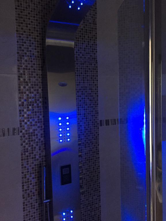 Le Love Spa Lyon Bagian luar foto