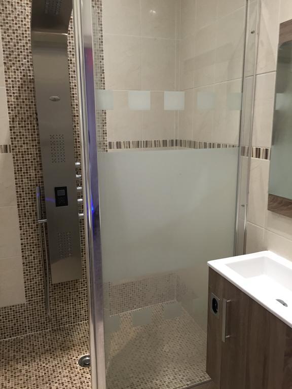 Le Love Spa Lyon Bagian luar foto