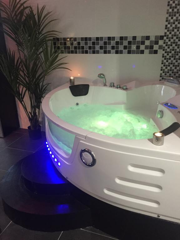 Le Love Spa Lyon Ruang foto