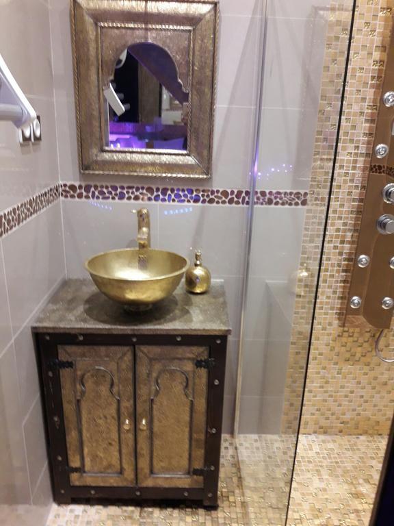Le Love Spa Lyon Bagian luar foto
