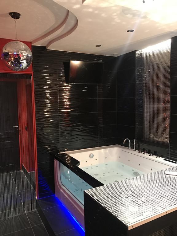 Le Love Spa Lyon Bagian luar foto