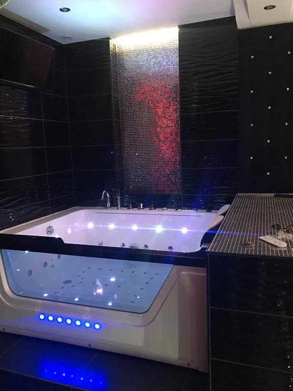 Le Love Spa Lyon Bagian luar foto
