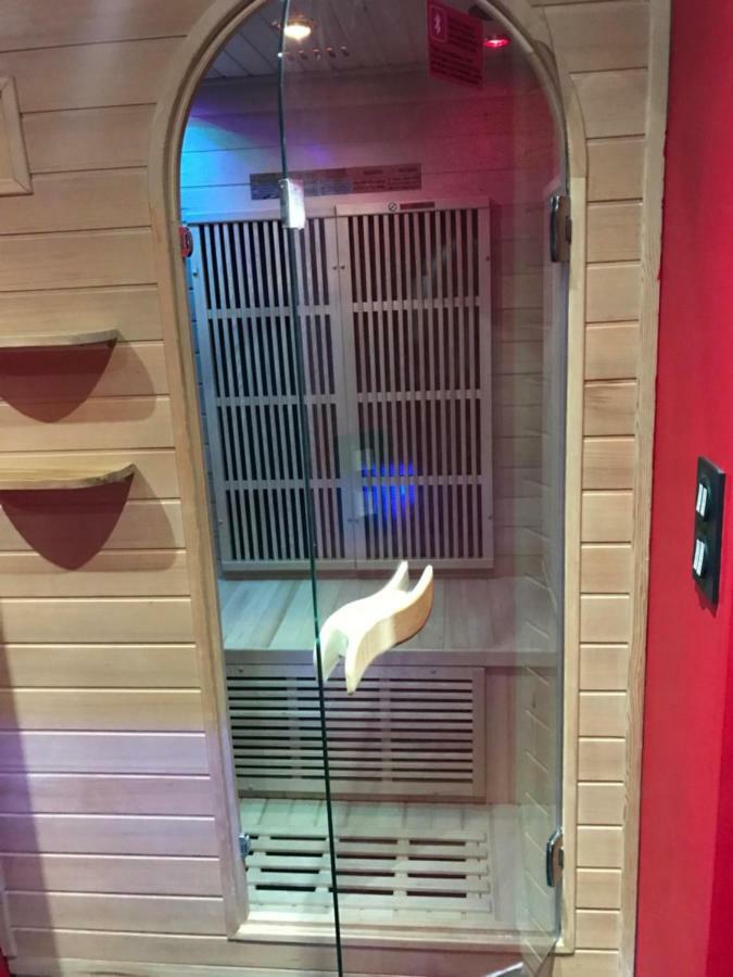 Le Love Spa Lyon Bagian luar foto